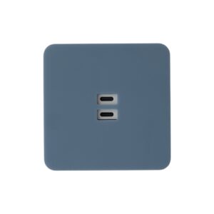 Curve Design Usb-C charging port